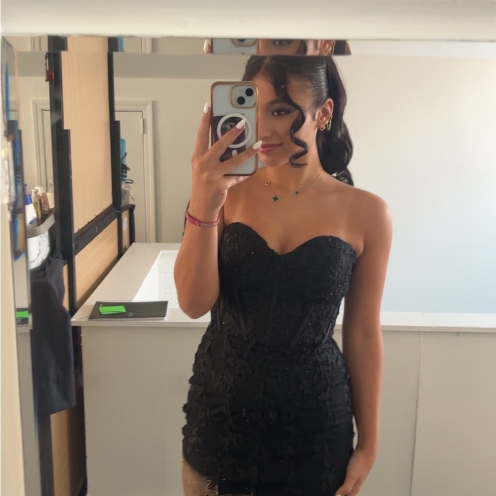 Elegant Black Strapless Dress